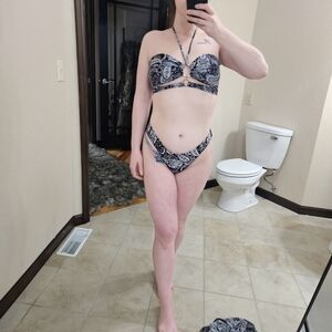 SHEIN Color BLACK Paisley Ring Cutout Bikini